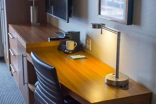 Hyatt Place Denver Downtown 3*,